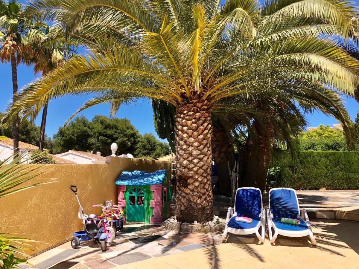 Villa Eva Asiana Guesthouse With Shared Pool Benissa Exteriör bild